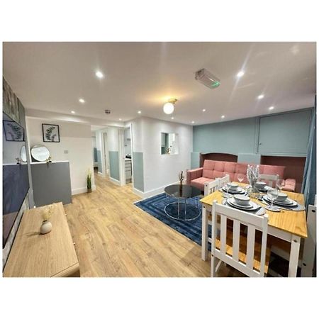 לונדון Fb- Spacious 2 Bed Flat Near Edgware Road מראה חיצוני תמונה
